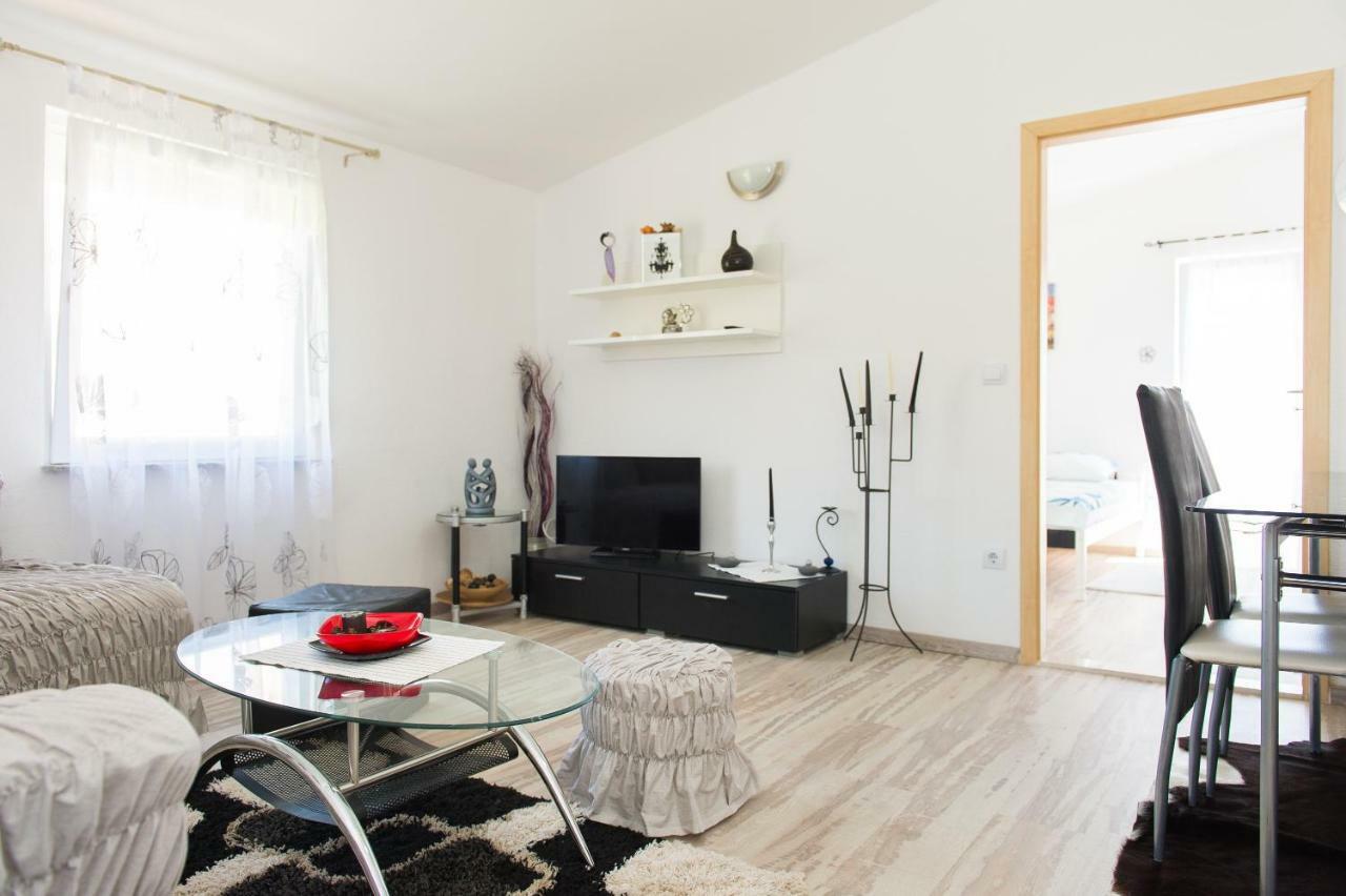Apartment Ella Rogoznica  Zewnętrze zdjęcie